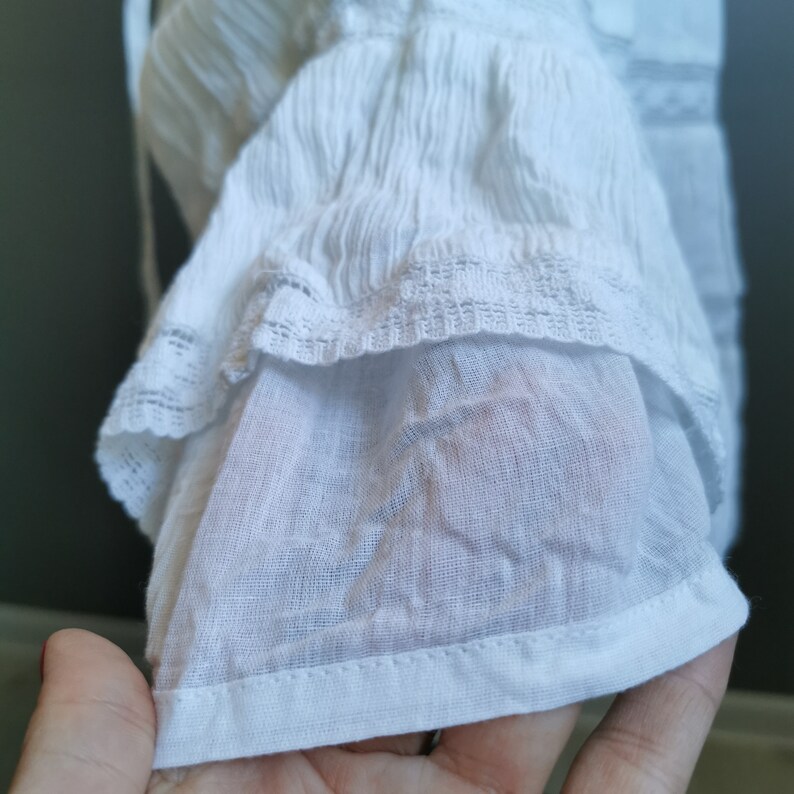 T-shirt ample avec application de fleurs stylisées Blanc laine - Achetez en ligne | Terranova