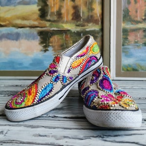 Holala Sneakers - Comfy Floral Shoes for Everyday Wear, Colorful and Fun, Size EU 35/ 21,5 cm/ 8.5&quot;