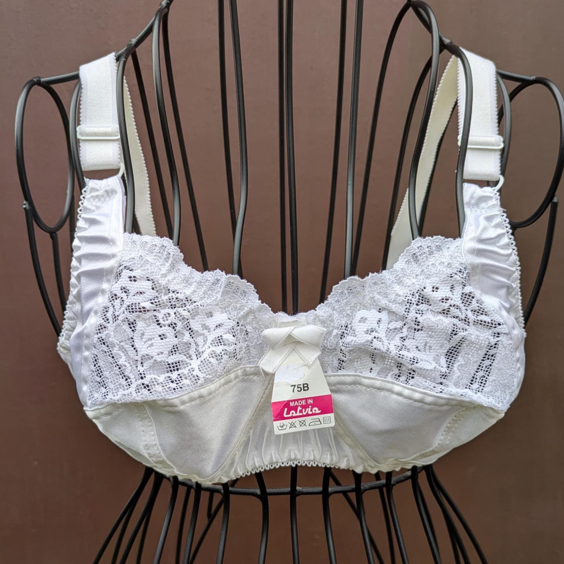 Bra size 75 b España