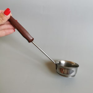 Sieve Colander, Small Kitchen Round Stainless Steel Strainer with Plastic Handle , Old Kitchen Appliance