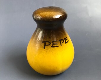 Pepper Shaker, Vintage Ceramic Pepper Cellar