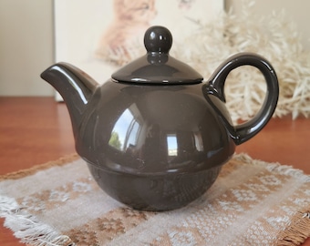 Tetera pequeña de cerámica vintage