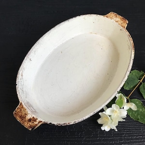 Oval Cast Iron Baking Pan, Soviet Vintage Mold for Charlotte, Heavy Metal Oven Cookware USSR 1970s