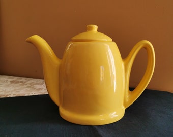 Tetera de cerámica vintage amarilla alegre - tamaño grande, encanto pintoresco, decoración de cocina