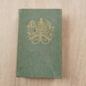 English Fairy Tales Book in Russian Language &quot;Almost of like life&quot;, Vintage Book 1986 USSR, 592 pages