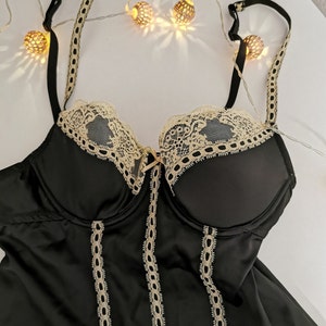 Buy 2 Bras/$30. Sparkly Glitterly Sexy Lace La Senza Push Up Bra