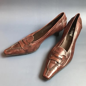 Vintage Brown Heels Pumps, Vintage Elegant Low Heeled Womens Shoes size EU 41, UK 8, US 10
