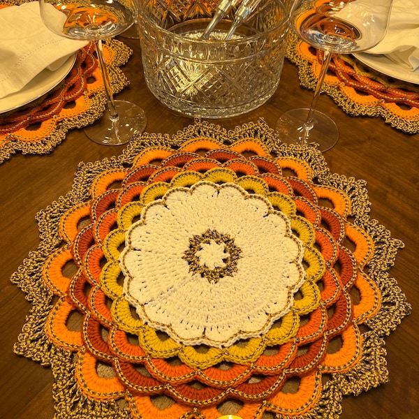 Motif, motif de napperon au crochet, napperon modèle turc, motif de napperon de table, Noël, rouge, vert, or, détaillé, sets de table, fait main