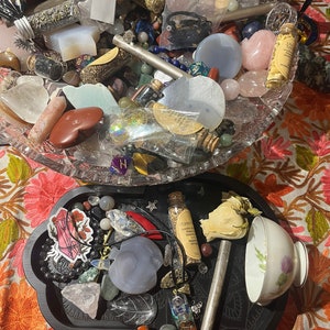 Witches Confetti