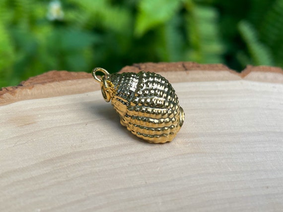 10k Yellow Gold Coated Natural Shell Charm | 1 in… - image 2
