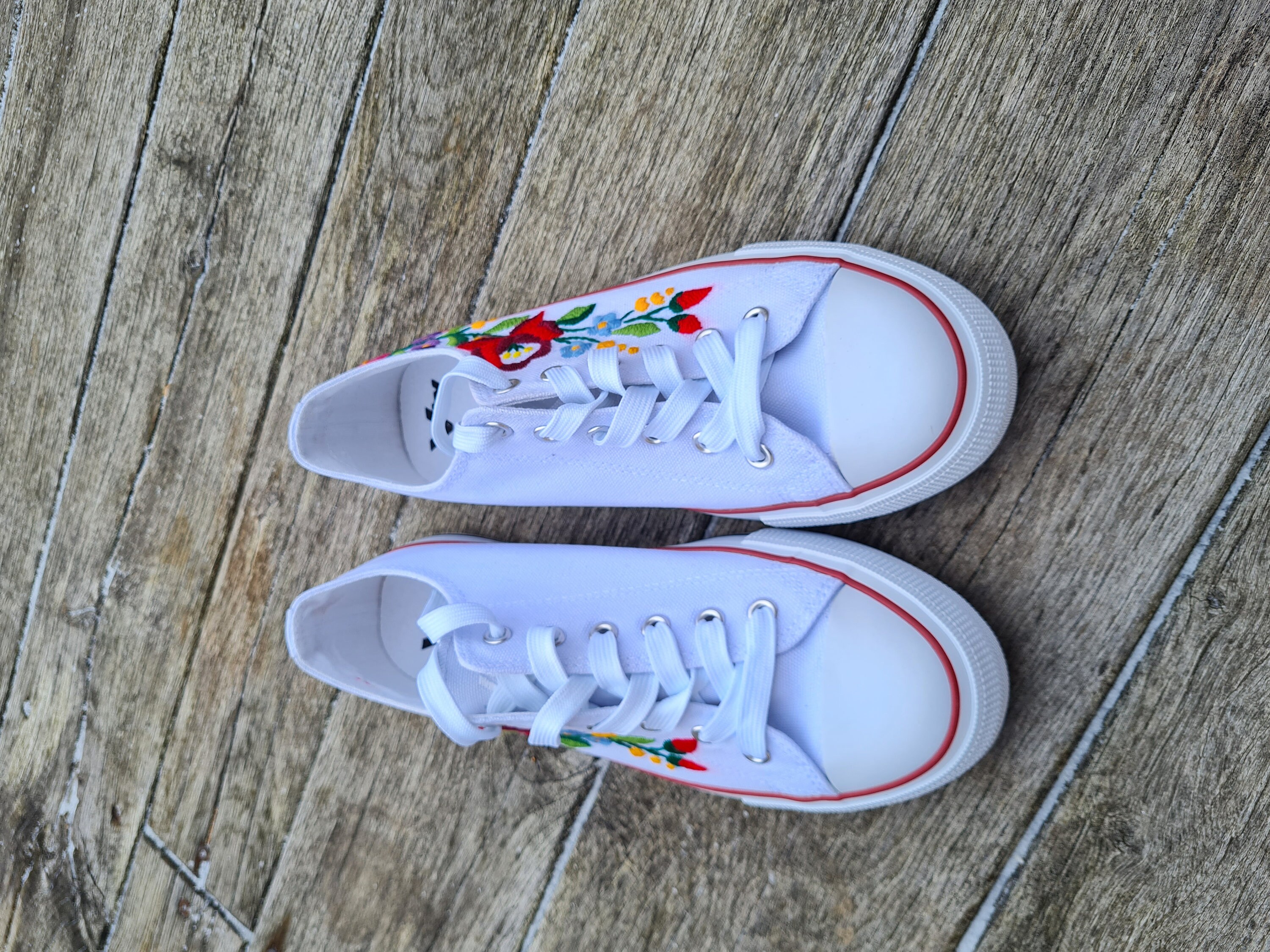Hand Embroidered Shoes With Lovely Hungarian Kalocsa Flowers