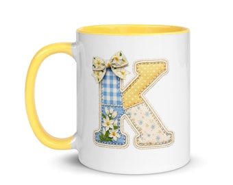 Koffiemok Patchwork Letter K – bloemen initiaal, Cottagecore-cadeau