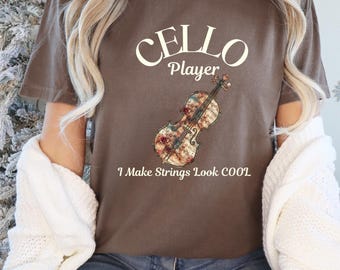 Camiseta com ilustração de violoncelista | Violoncelo com partitura