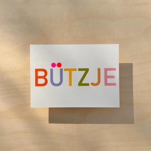 Karte Karneval / Karnevalskarte „BÜTZJE“ / Karte Typografie / Neonpunkte