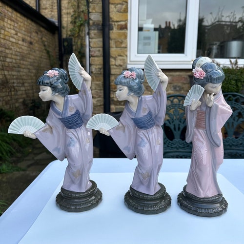 Lladro Porcelain Figurines of 2 Japanese With Fan (4991) and 1