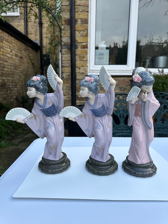 Lladro Porcelain Figurines of 2 Japanese With Fan (4991) and 1