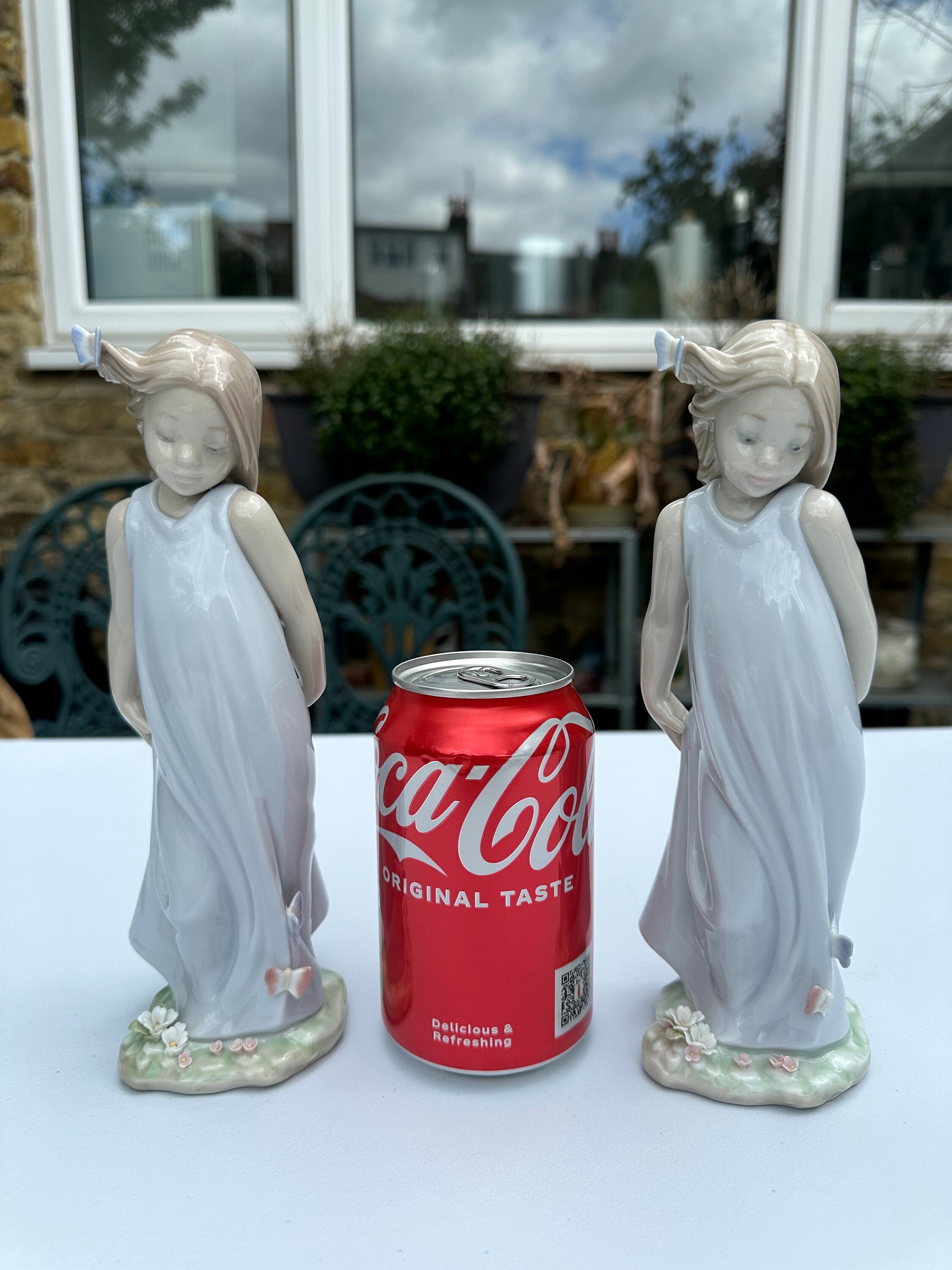 Lladro 6963 Porcelain Figurines of Friend of the Butterflies