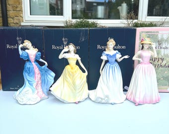 ロココ様式 陶磁器 置物 3体 カラフルな磁器フィギュア若者と鳥 H-22 センチメートル