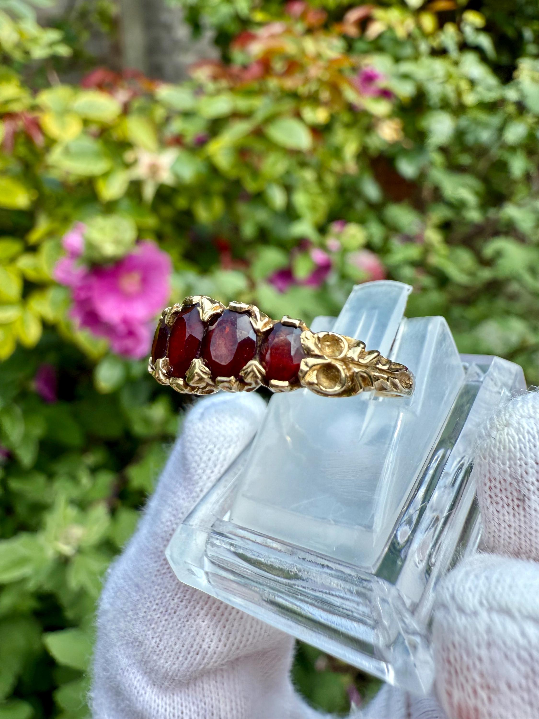 Collier En Or Bague Boulon Vintage Ressort Or Jaune 9 Carats Poinçon 1979 - 6.2mm 0.3g Excellent état Bracelet Or 9 Carat (ct