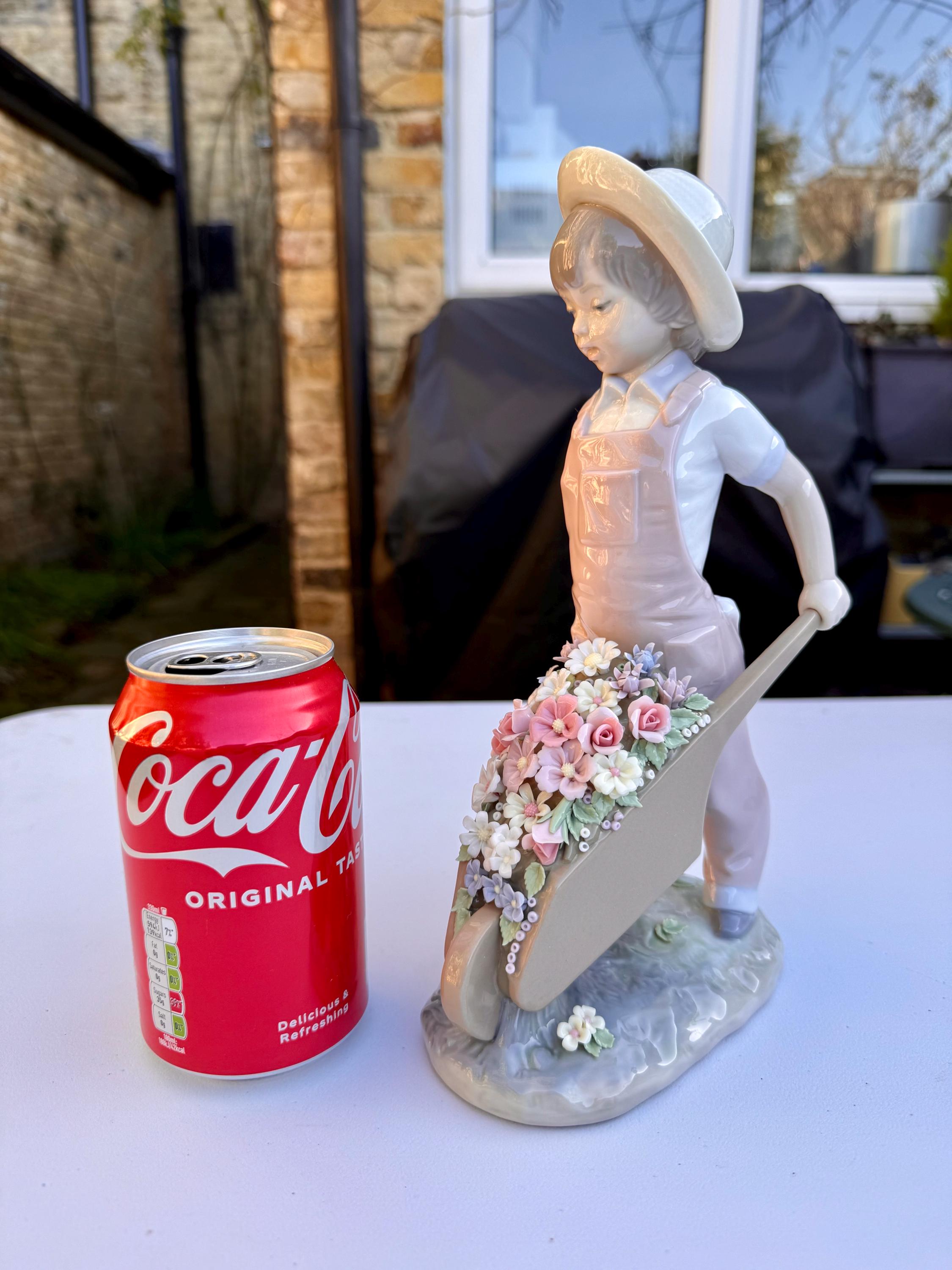 A Rare Lladro 1283 Porcelain Figurine of Wheelbarrow With Flowers