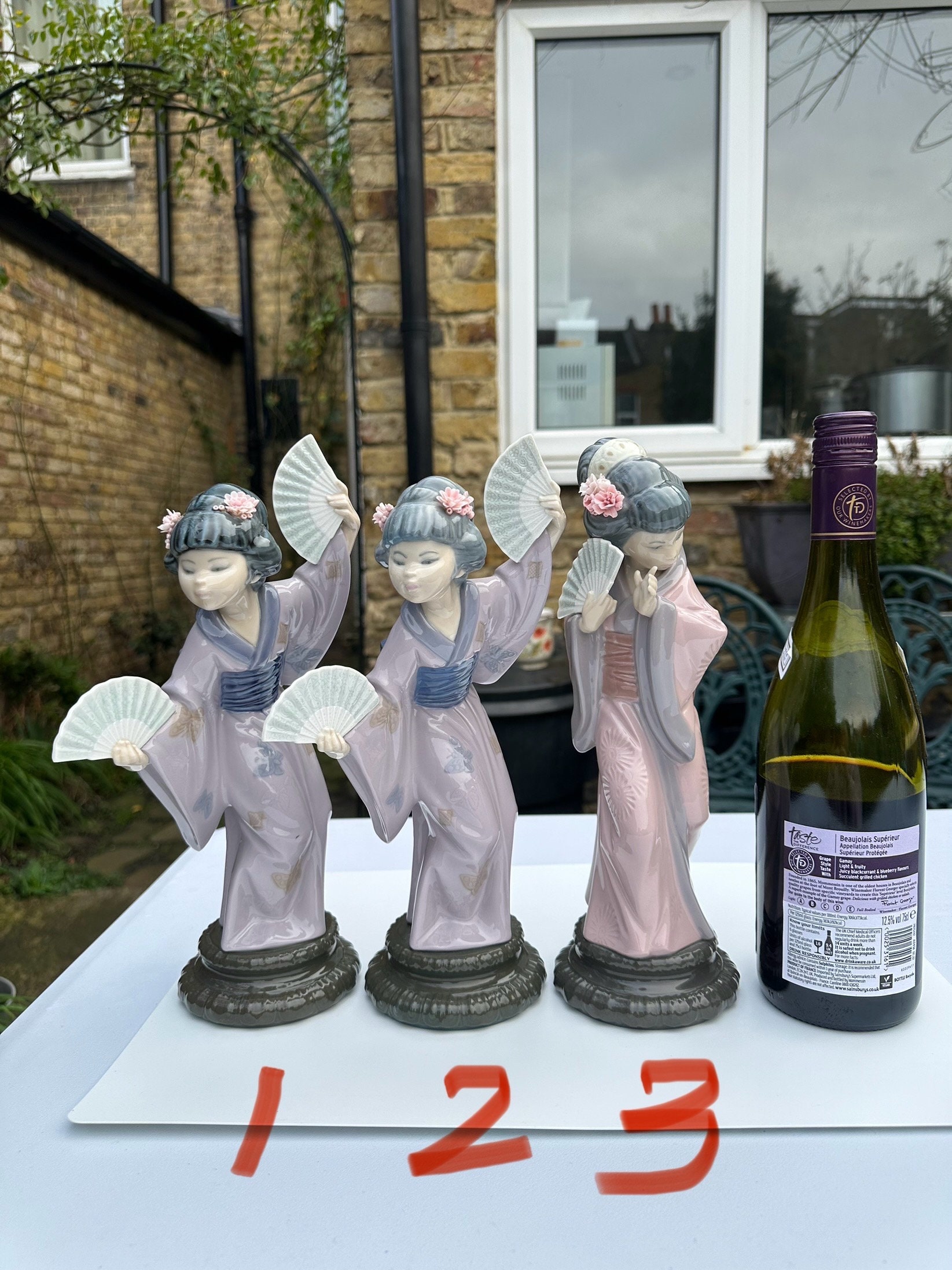 Lladro Porcelain Figurines of 2 Japanese With Fan (4991) and 1