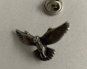 Kestrel Silver Pewter Pin Badge