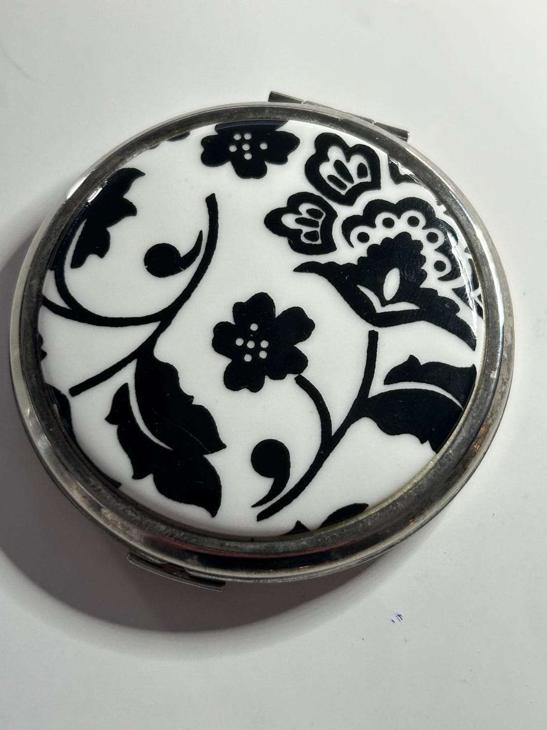 Vintage 1960s Ladies Make up Compact Made in England by Stratton Lot 3 ...