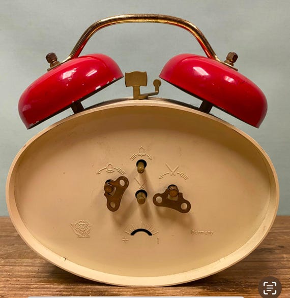 1960年 ミッキーマウス目覚まし時計 - Etsy 日本