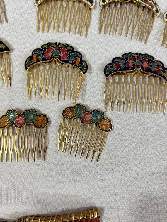 Lot of 12 vintage hair combs - image 5