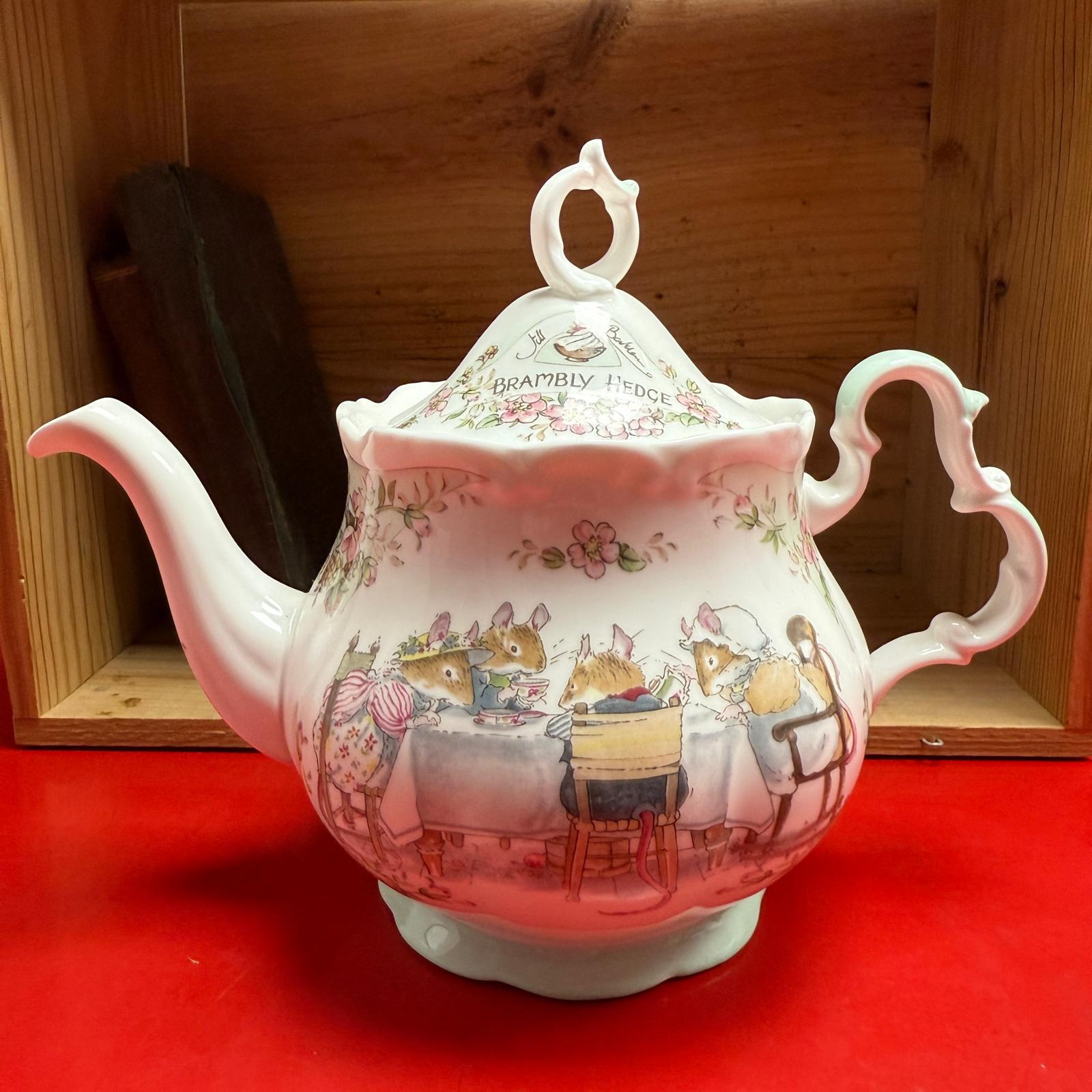 ロイヤルドルトン ブランブリーヘッジ フルサイズティーポット - Etsy 日本