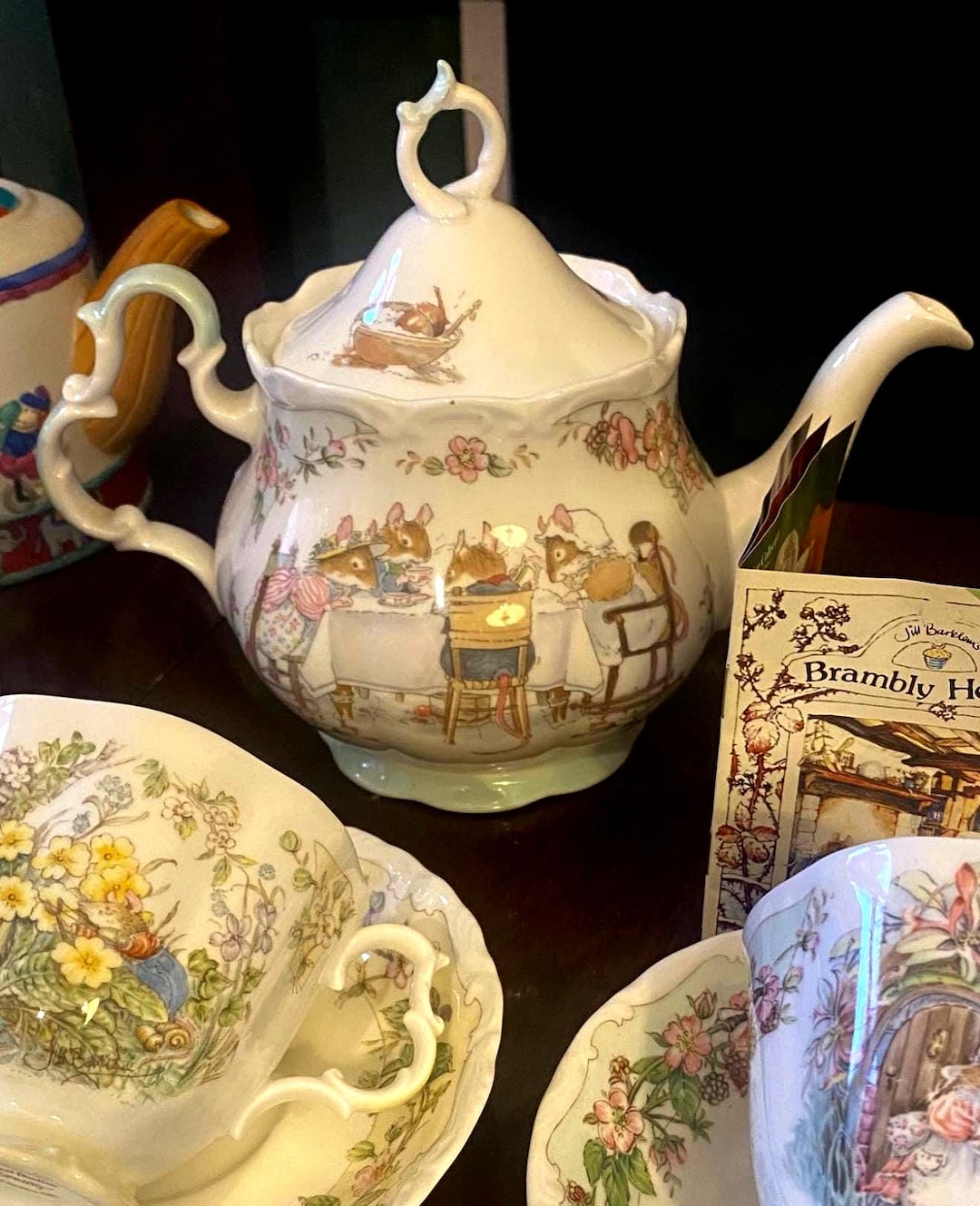 ロイヤルドルトン ブランブリーヘッジ フルサイズティーポット - Etsy 日本