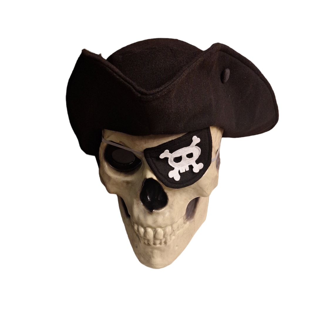 Brazen Pirate Hat - the Night Walker of the Tides Tricorne
