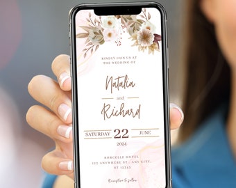 Könnte beinhalten: Eine digitale Hochzeitseinladung mit einem floralen Design in Braun-, Weiß- und Rosatönen. Die Einladung lautet: "Bitte nehmen Sie an der Hochzeit von Natalia und Richard teil, Samstag, 22. Juni 2024, Borcelle Hotel, 123 Anywhere St., Any City, ST 12345, Empfang folgt."