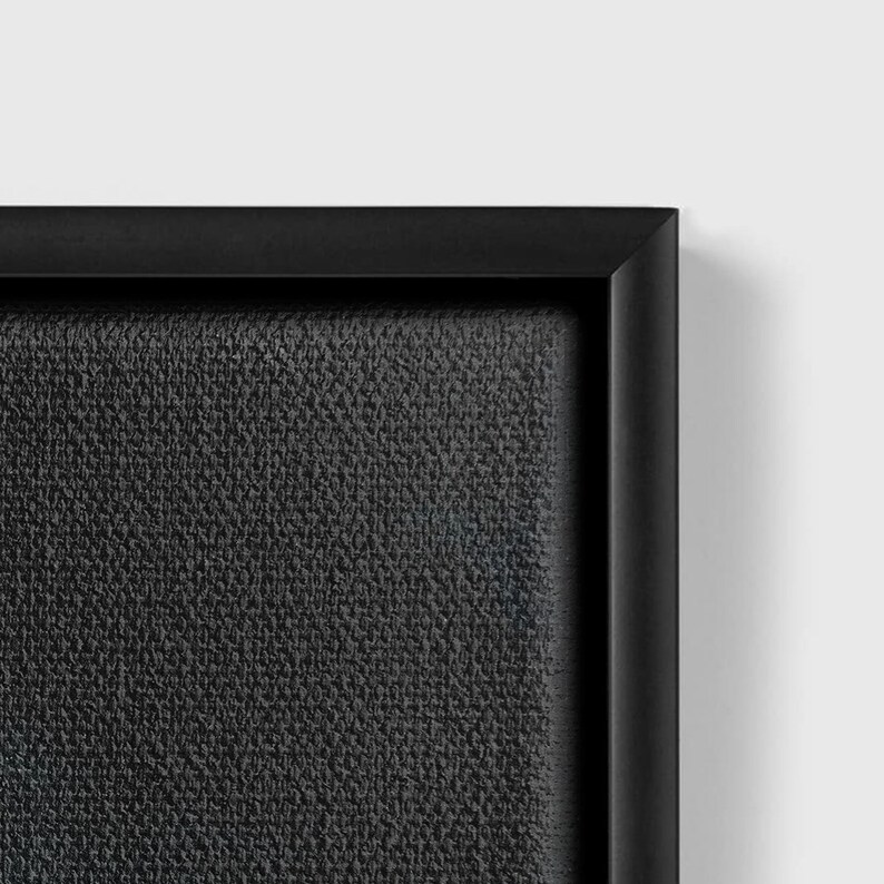 K&ouml;nnte beinhalten: Eine schwarze Leinwand mit einem strukturierten Untergrund.