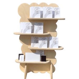 Espositore pieghevole a 4 ripiani Slottie, ripiano espositivo a doppio angolo scanalato per biglietti e prodotti fatti a mano in stand espositivi da tavolo per mercatini pop-up