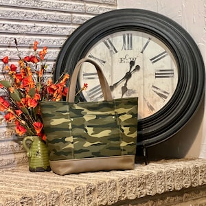 Norah Handbag, Camo Purse
