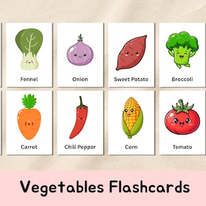 Puede incluir: Juego de tarjetas ilustradas con verduras: nabo, hinojo, cebolla, batata, brócoli, pepino, berenjena, zanahoria, chile, maíz, tomate y pimiento verde. El texto "Vegetables Flashcards" se muestra en la parte inferior.