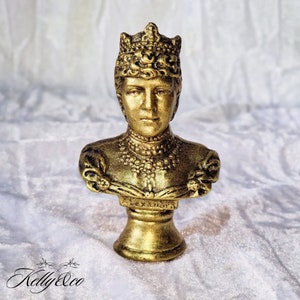 Miniature Bust of Her Majesty Queen Alexandra. Royal Reproduction, Memorabilia, Vintage Style Sculpture, Regal Home Decor