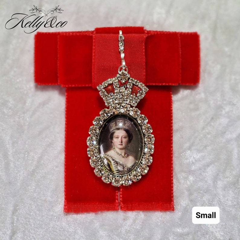 Royal Family Order Brooch. Royal Memorabilia, Display Collectible Gift. image 2