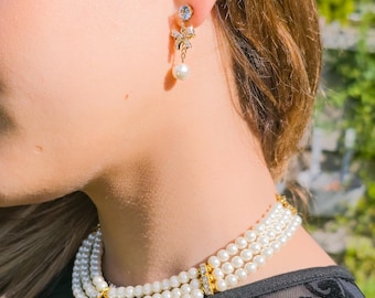 マリー・アントワネットのパールのリボンイヤリング。ジョージアン様式のレプリカジュエリー、結婚式やプロム用のキュービックジルコニアの吊り下げパールドロップスタッドイヤリング