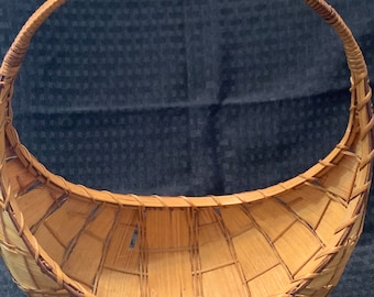 Gondola Curved Half Moon Rattan Wicker Basket with Handle