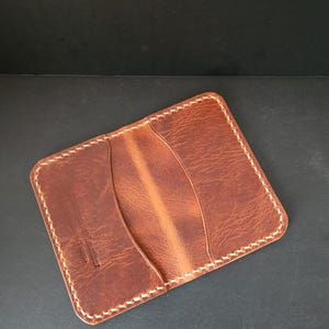 Gevouwen portemonnee, Horween-leer, 4 zakken portemonnee, slanke portemonnee, Valhalla kaarthouder, handgemaakte portemonnee, volnerf leer, minimalistische portemonnee