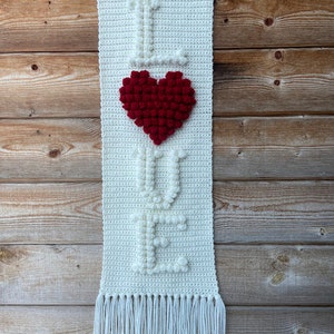 CROCHET PATTERN Threesome of Love Wall Hanging image 6