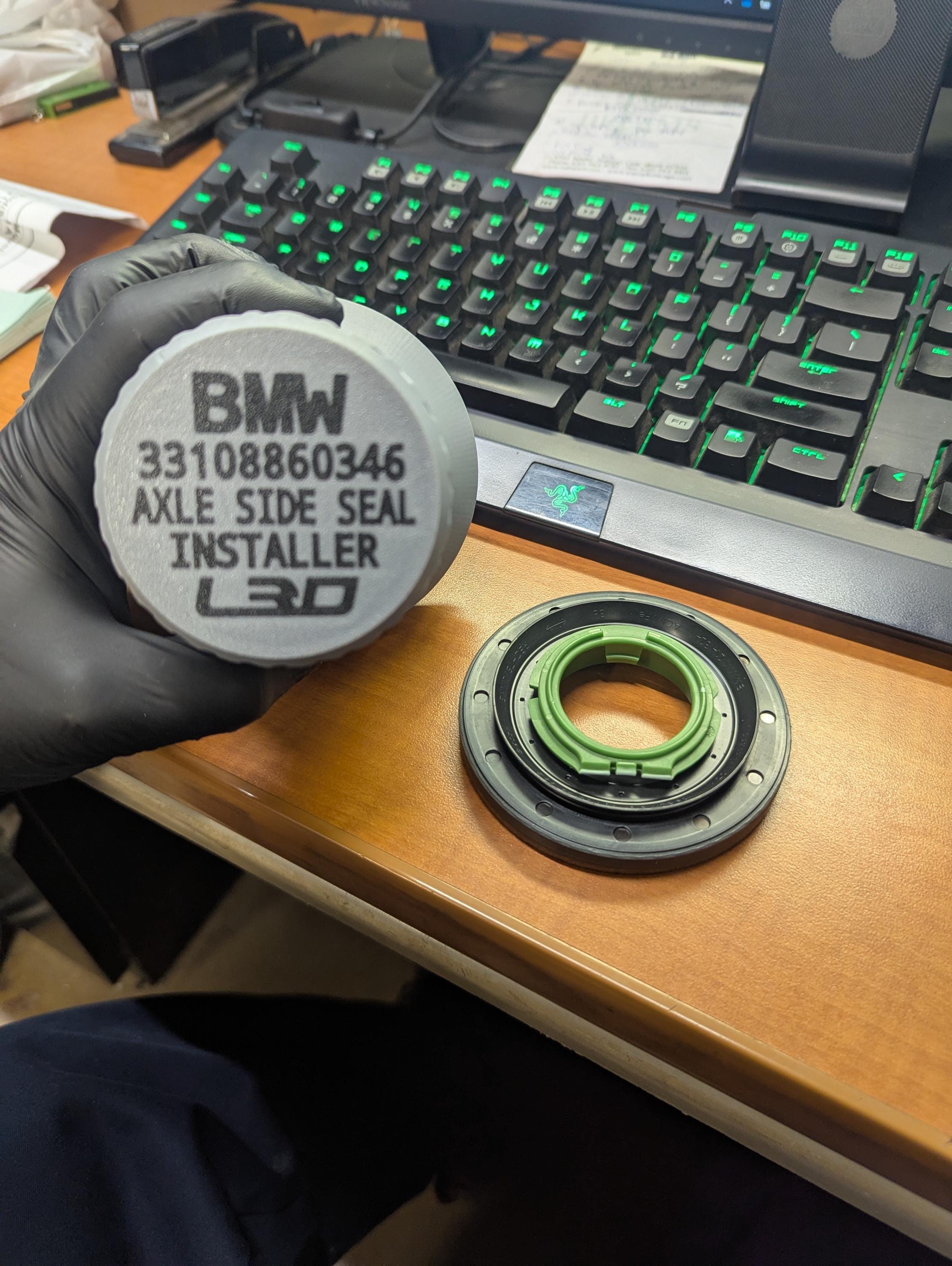 BMW 33-10-8-860-346 Axle Seal Installer