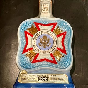 Decantador Jim Beam del 50.º aniversario de los Veteranos de Guerra