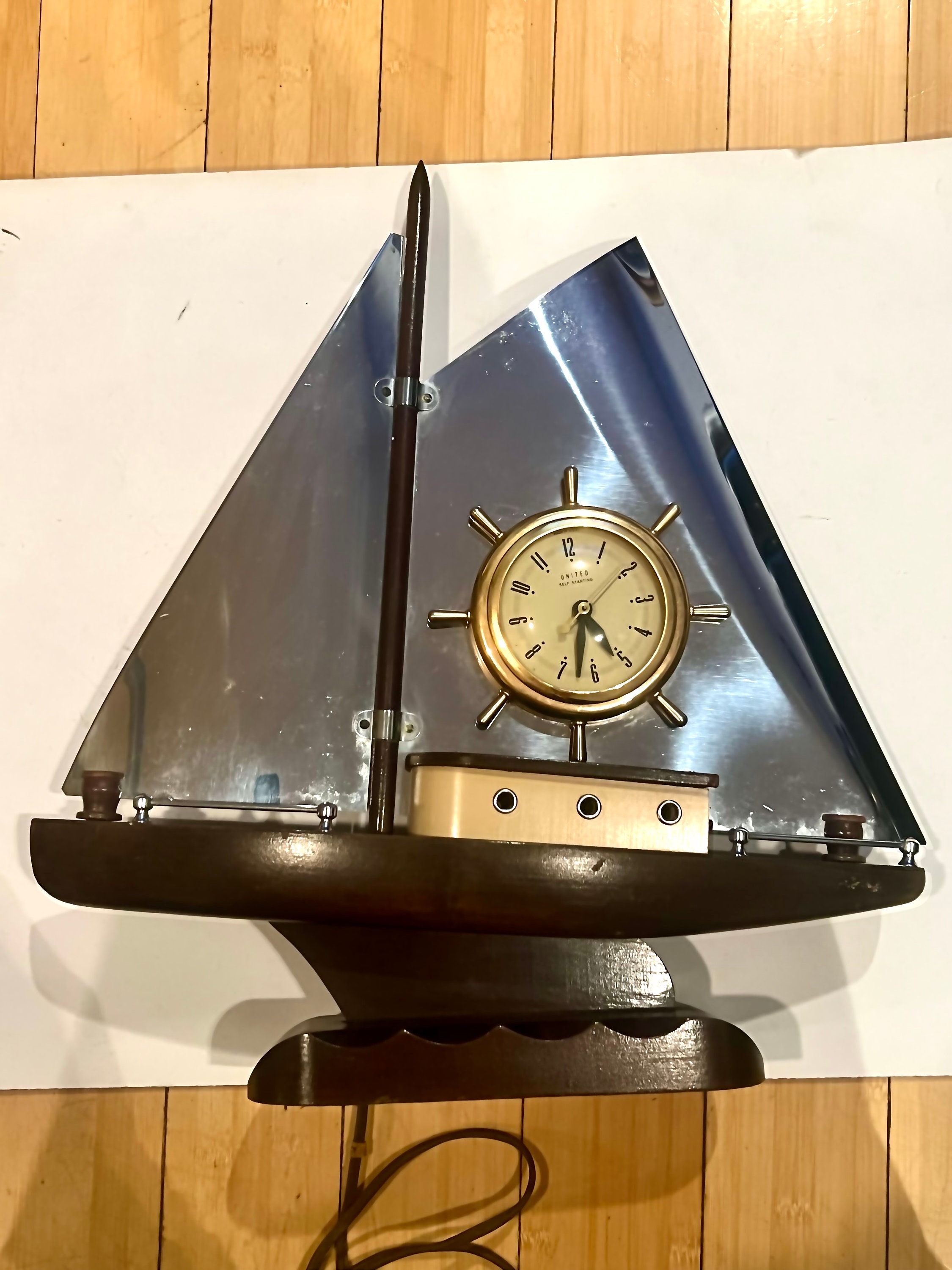 Reloj de vela de mediados de siglo de United Clock Company VINTAGE