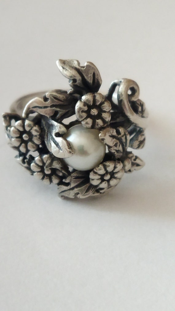 Algot Enevoldsen silver ring with pearl .