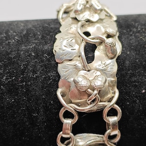 Vintage sterling silver bracelet.