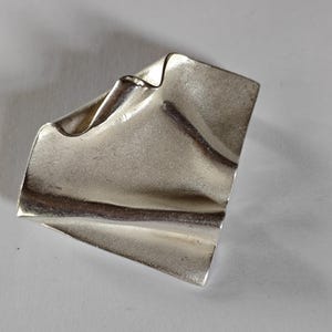 Vintage sterling silver brooch -pendant.