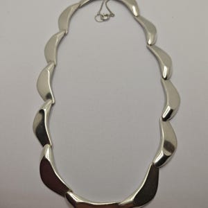 Beautiful vintage Herman Siersbol Denmark sterling silver peak necklace.